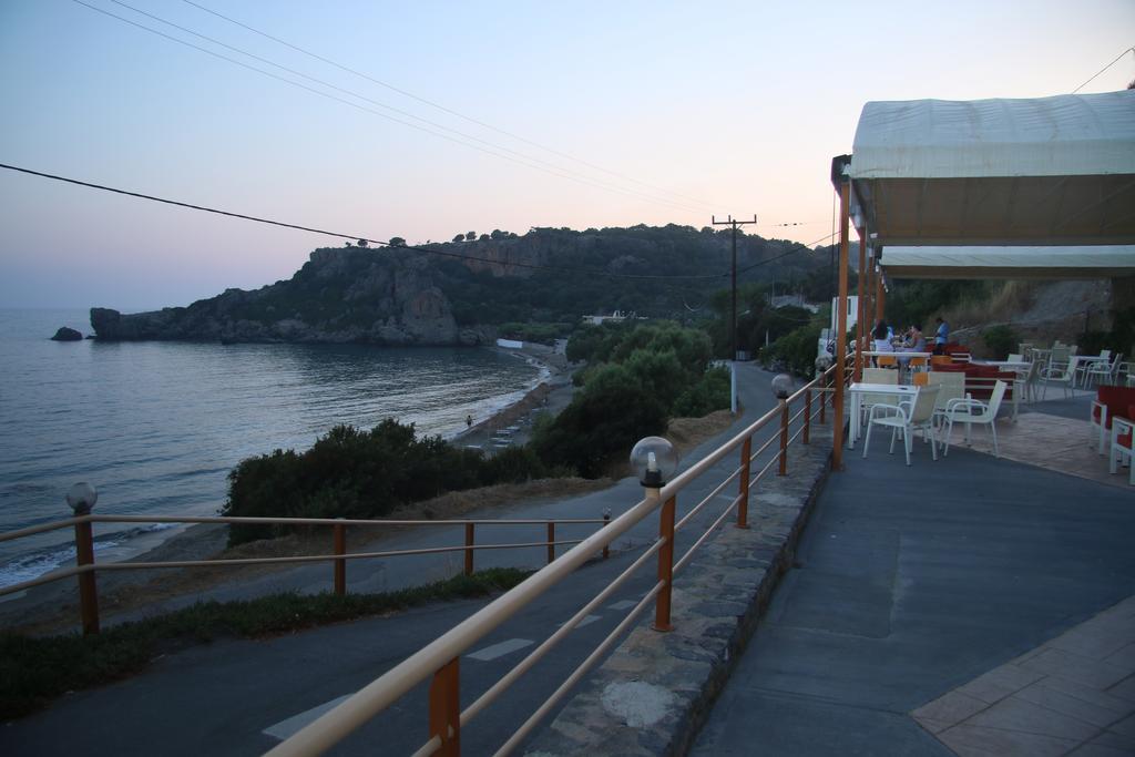 Santa Marina Apartments Rodhákinon Exterior foto