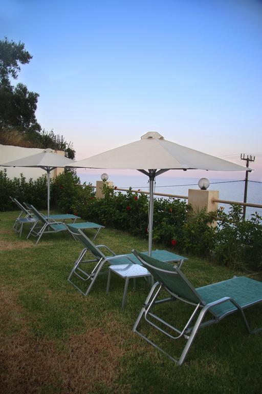Santa Marina Apartments Rodhákinon Exterior foto