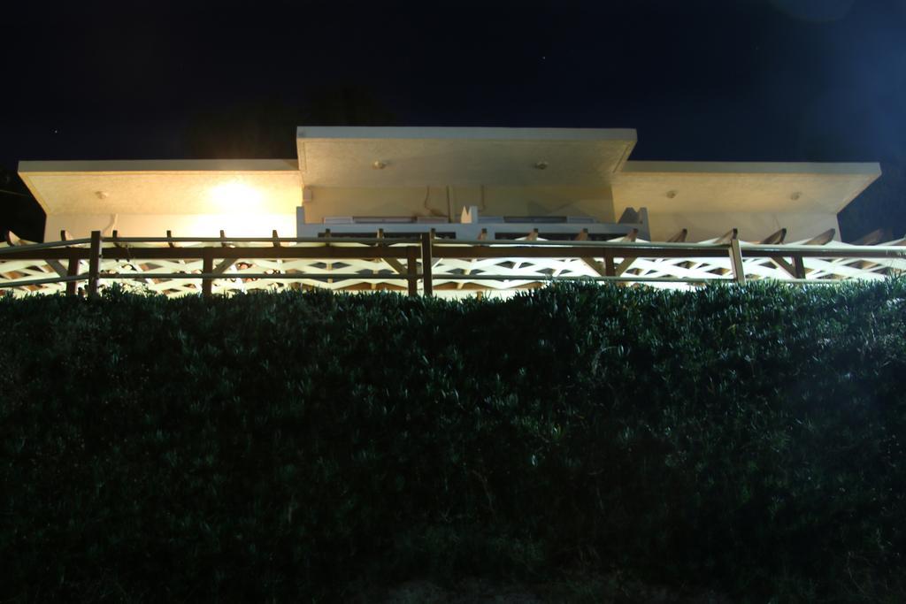 Santa Marina Apartments Rodhákinon Exterior foto